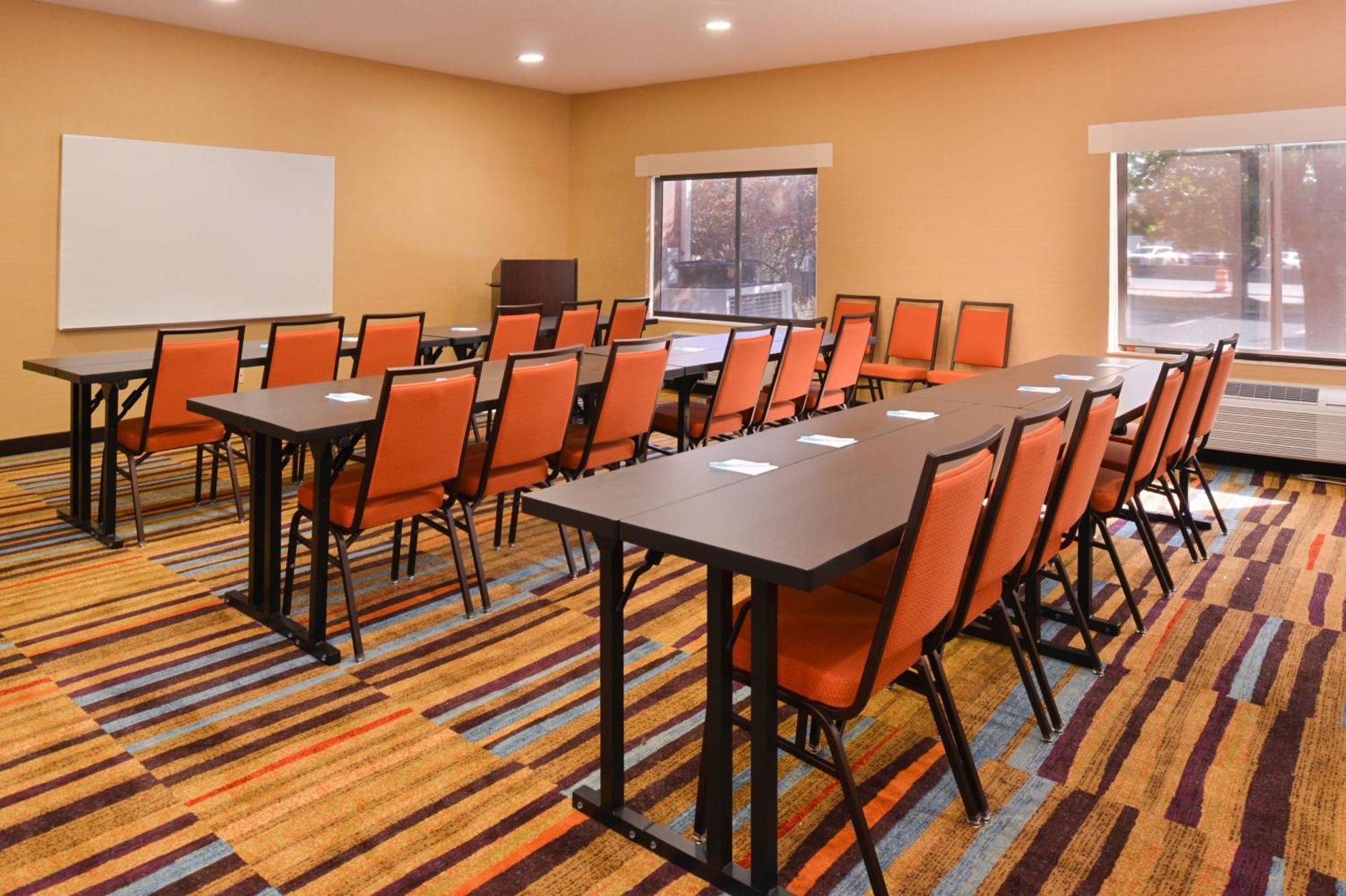 Hotel Fairfield Inn&suites Louisville North 3*